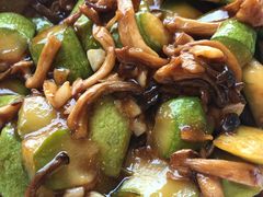 -鑫巴蜀小镇 · 水煮鱼专研店(玉桥店)
