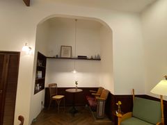 -Café Monson