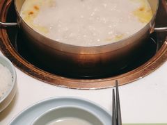 -洪氏嗨捞·猪肚鸡火锅(阳光天地店)