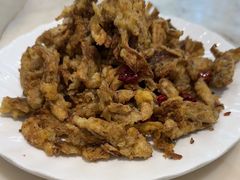 椒盐蘑菇-川人川菜馆·小龙虾·鲜虾现做(黄山路店)