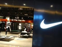 -NIKE(青岛四方利群店)