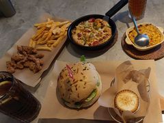 -必胜客(尹山湖歌林公园店)