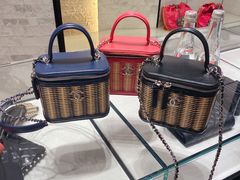 -CHANEL(ifs国际金融店)