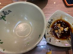 -亮亮面馆(经六路店)