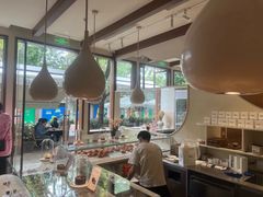 -VERIE BAKEHOUSE