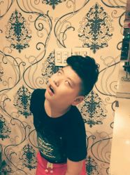 -苑苑发型设计