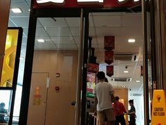 门面-麦当劳(伟城广场店)
