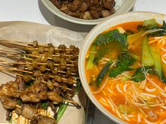 -粉八·云南米线·建水烧烤(常熟路店)
