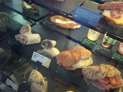 -星巴克(香港国际机场44号闸店)