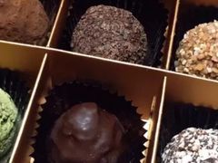 美妙城市幻想曲巧克力礼盒9颗装-GODIVA(月星环球港店)