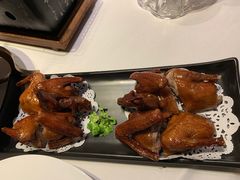 脆皮炸乳鸽-御花园酒店(希尔顿店)