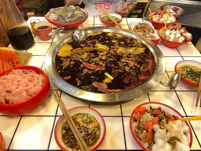 城门洞老火锅(渝北总店)