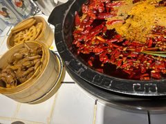 -卤校长老火锅(杨家坪直营店)