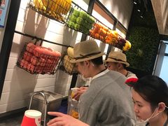 -果之满满鲜榨果汁(科技产业大厦店)