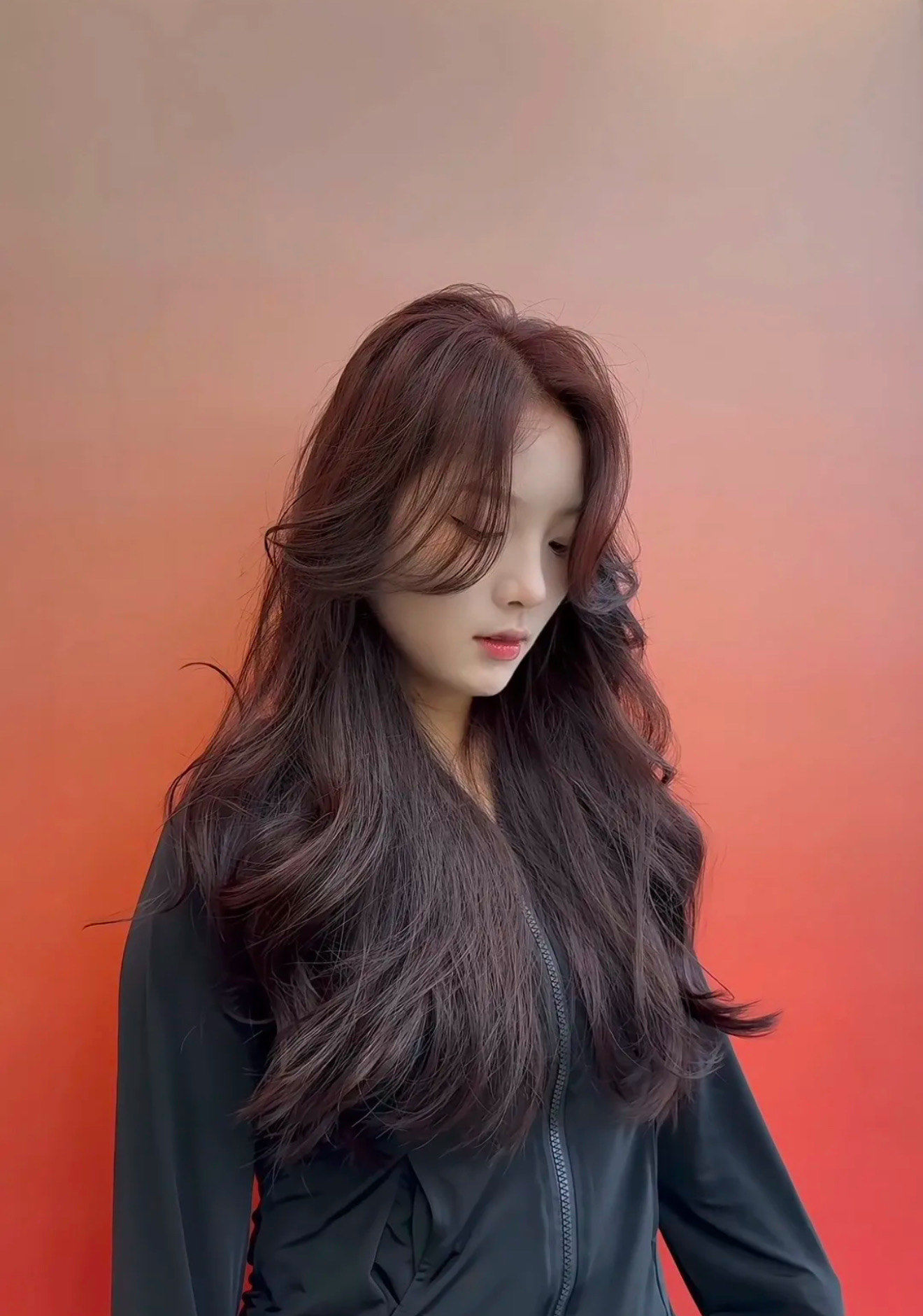 中长红棕发色时尚搭配