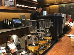 -星巴克臻选(广州高德置地秋广场店)