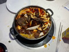 -运气牛自助酱大骨火锅(南京东路店)