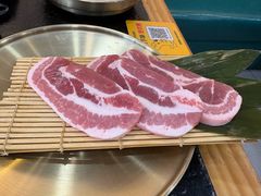 -臻牛烤肉