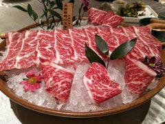 安格斯201天谷饲牛肉-ONE FULL 古董港式海鲜火锅