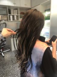 -Tloml salon