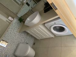 -海豚湾高端月子会所(黄浦店)