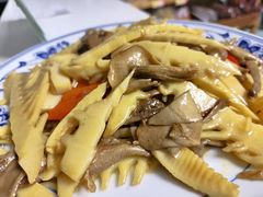 -天天向上素食餐厅(五台山店)