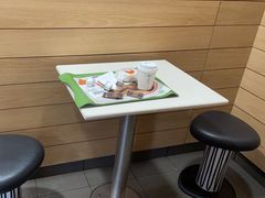 -麦当劳(乳山路店)