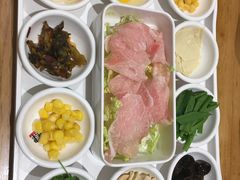 -花馬肆.云南过桥米线(汉神购物广场现场熬汤店)
