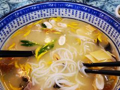 -桥香园过桥米线(国贸店)