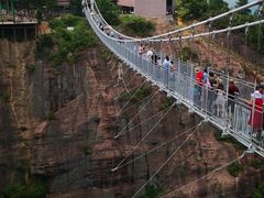 -玻璃桥景区石牛寨