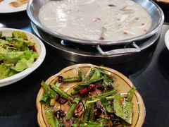 -老来福·非遗酸汤兔(凯旋路店)