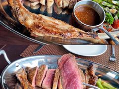 特色澳洲和牛战斧牛排-Kathleen's Waitan 凯圣琳江景西餐厅(外滩店)