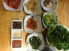 -唯成•韩国炭火烤肉 유성고기