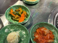 -欧巴炭烤肉오빠숯불구이(南京东路店)
