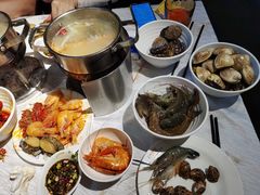 -领鲜活海鲜榴莲自助火锅(东门店)