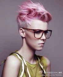 粉红色-icare美发沙龙