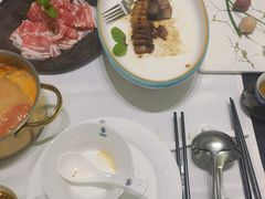 -红鼎豆捞·非遗鲍皇汤火锅(宝丰路店)