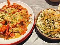 -老街烧烤大排档·地道湖北菜·龙虾馆(汉口火车站店)
