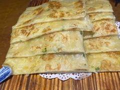 葱油饼-95号酱骨·一块豆腐(展春园西路店)
