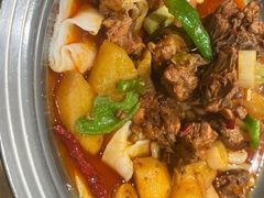 沙湾大盘鸡-耶里夏丽·新疆菜·家庭聚场(百联中环购物广场店)