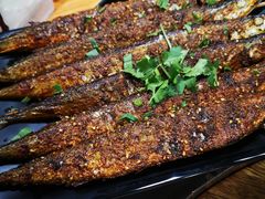 烤秋刀鱼-老东北大铁锅·烧烤·东北菜