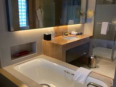 -青岛富力艾美酒店