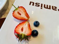 -窗外西餐厅(普罗理想国店)