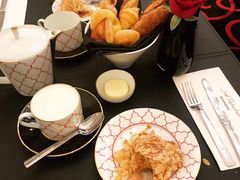 -Salon de The de Joel Robuchon(外滩18号店)