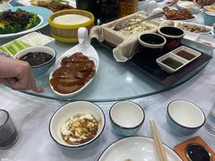 -大鸭梨烤鸭店(金顶街店)