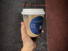 -Be Lived Cafe比例咖啡(摩天轮店)