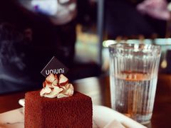 -UNI UNI(环亚凯瑟琳店)