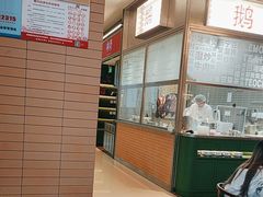 -潮界(LU·ONE凯德晶萃广场店)