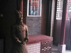 -食上东新街美食街区(民乐新都会店)