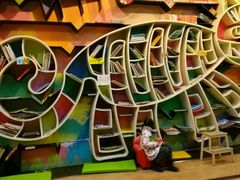 -钟书阁(松江泰晤士小镇店)